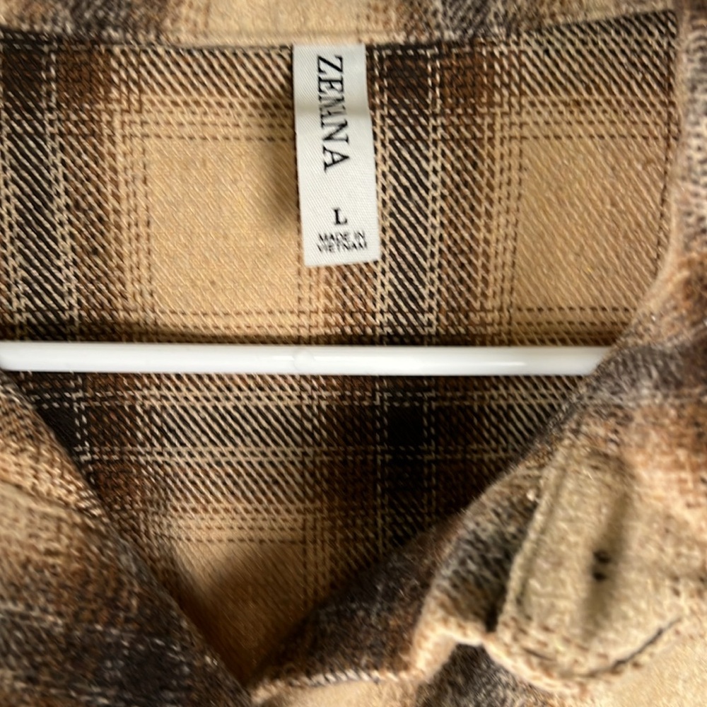 Zenana Oversized Woven Plaid Shacket  NWOT. Size L. MN130 - Picture 2 of 3